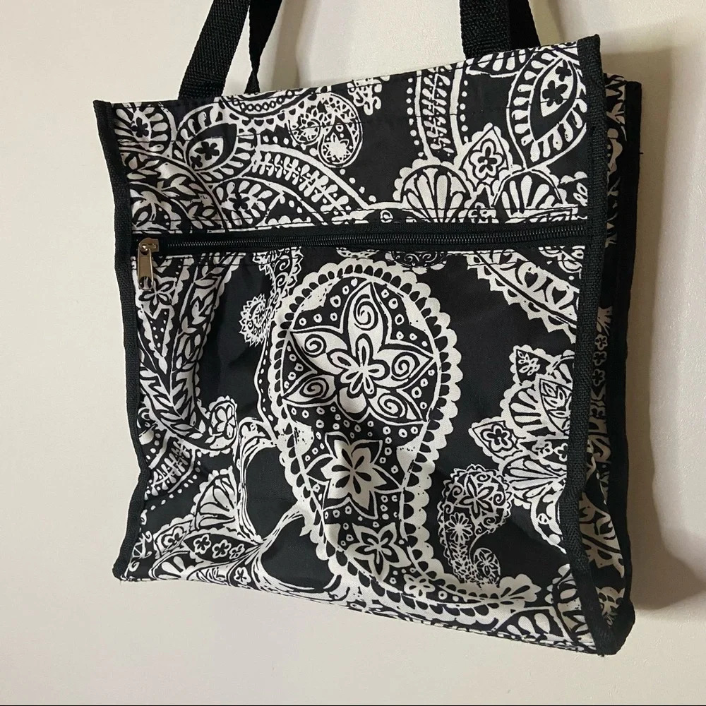NWOT PAISLEY TOTE LUNCH BAG BLACK BAG ALL PURPOSE ZIPPER TOTE - Picture 14 of 14